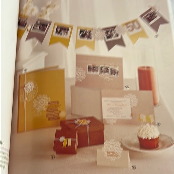 Party Ensembles Decorations Book with CD - Picture 9 of 16